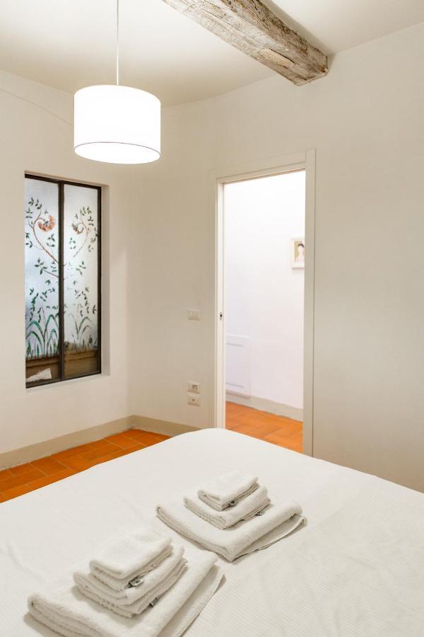Graceful Apartment In The Heart Of Florence Exterior photo